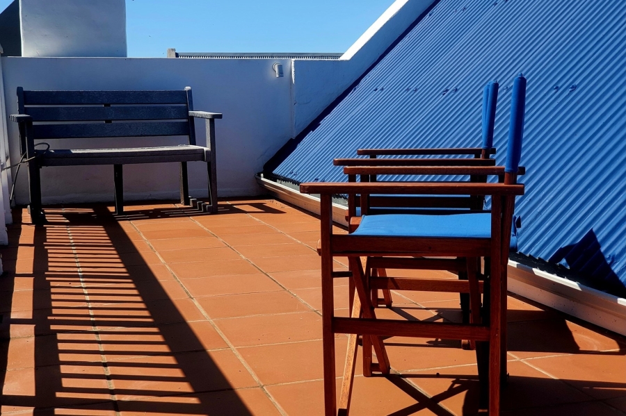4 Bedroom Property for Sale in Boggomsbaai Western Cape